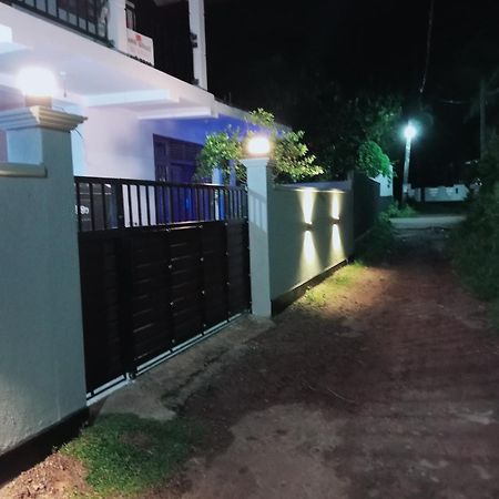 Great Yeheni Villa Hikkaduwa Exterior foto