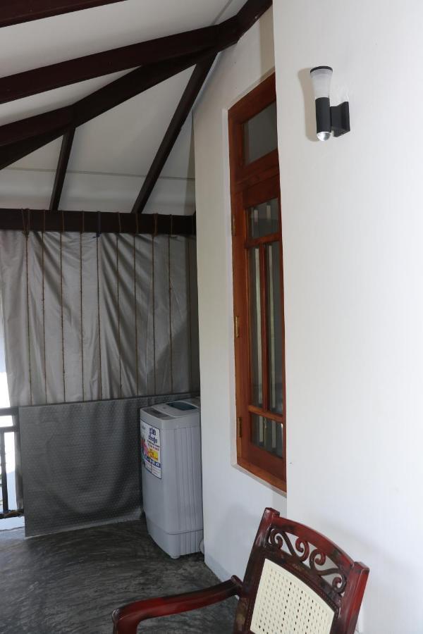 Great Yeheni Villa Hikkaduwa Exterior foto
