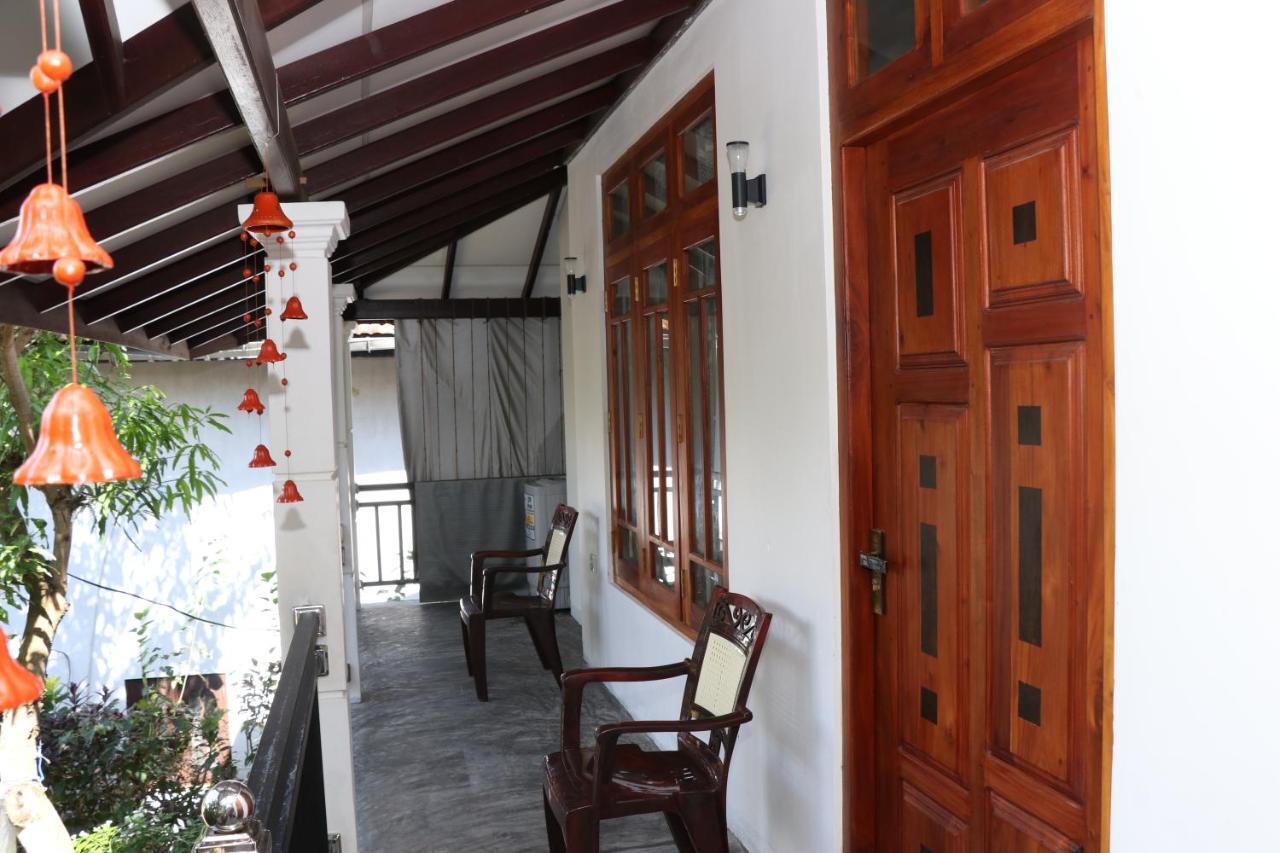 Great Yeheni Villa Hikkaduwa Exterior foto
